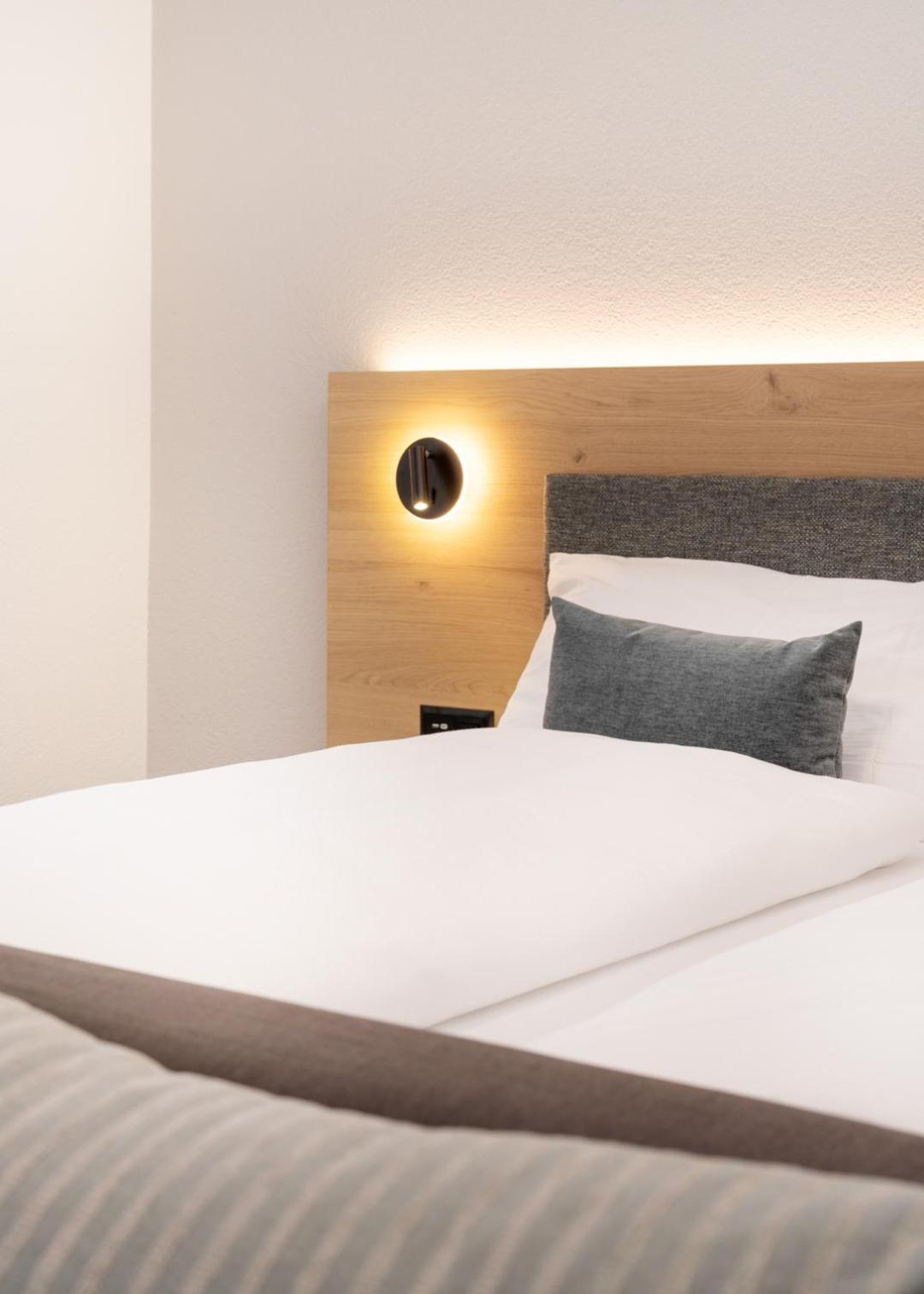 Hotel Restaurant Kreuz Kaiserstuhl المظهر الخارجي الصورة
