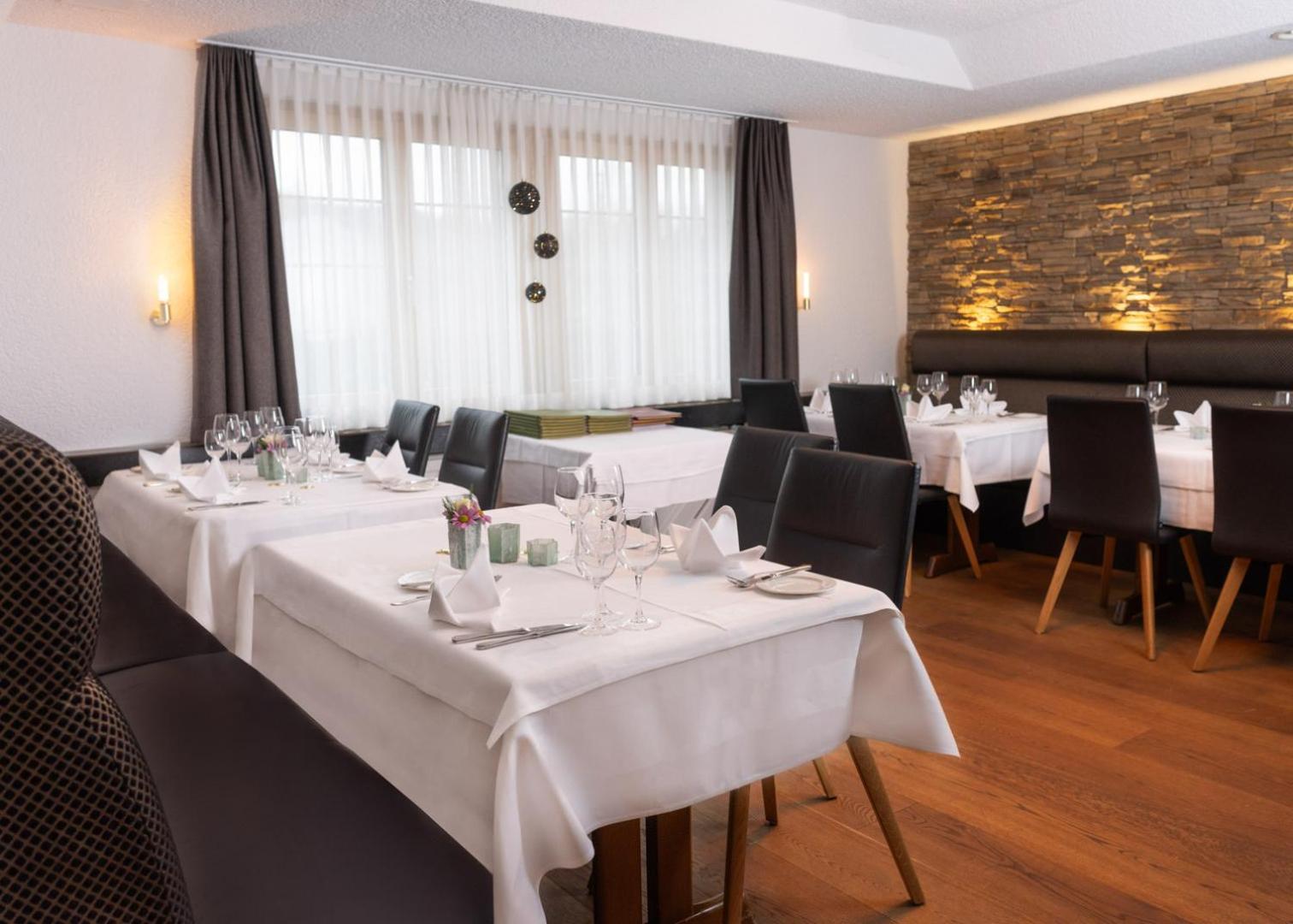 Hotel Restaurant Kreuz Kaiserstuhl المظهر الخارجي الصورة