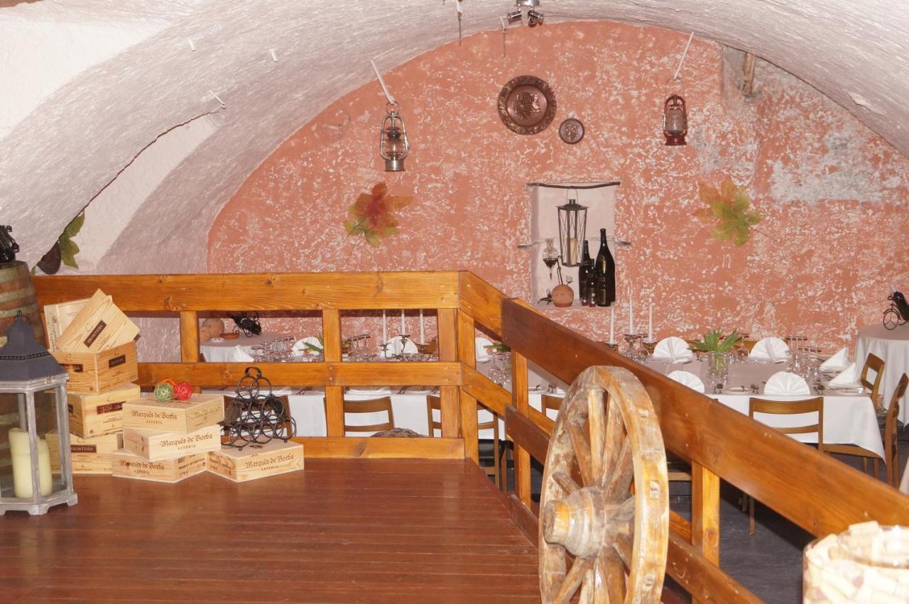 Hotel Restaurant Kreuz Kaiserstuhl المظهر الخارجي الصورة